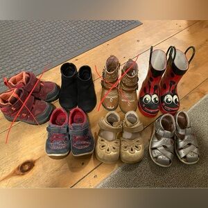 Quality toddler shoe bundle size 7